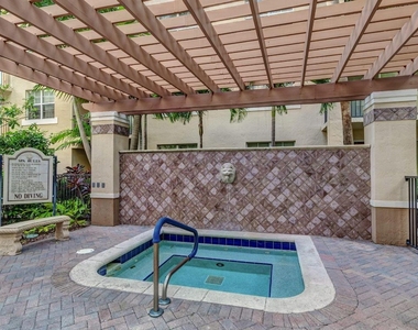 1805 N Flagler Drive - Photo Thumbnail 27