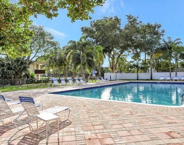 2851 S Palm Aire Drive - Photo Thumbnail 23