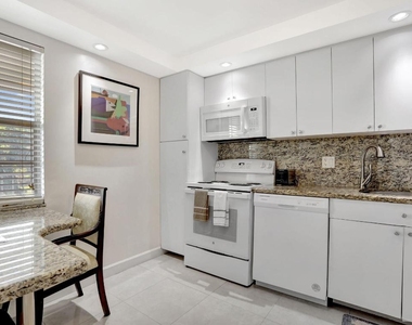 2851 S Palm Aire Drive - Photo Thumbnail 2
