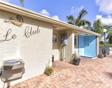 2851 S Palm Aire Drive - Photo Thumbnail 20