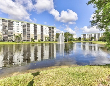 2851 S Palm Aire Drive - Photo Thumbnail 32