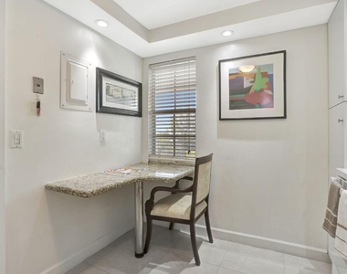 2851 S Palm Aire Drive - Photo Thumbnail 5