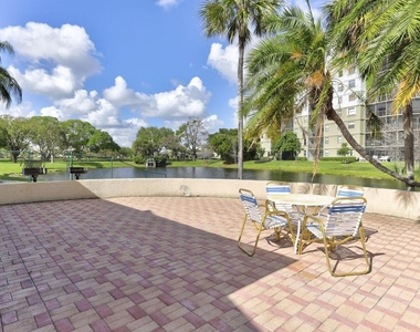 2851 S Palm Aire Drive - Photo Thumbnail 29