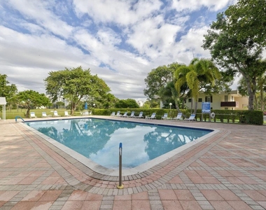 2851 S Palm Aire Drive - Photo Thumbnail 22