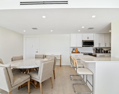 2600 N Flagler Drive - Photo Thumbnail 4