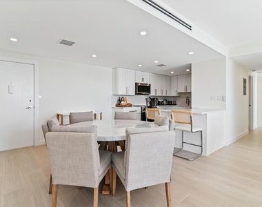2600 N Flagler Drive - Photo Thumbnail 3