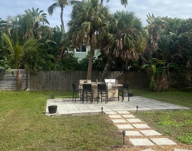 462 Granada Street - Photo Thumbnail 9