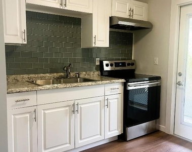 462 Granada Street - Photo Thumbnail 1