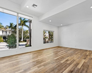 533 E Alexander Palm Road - Photo Thumbnail 24