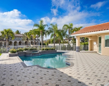533 E Alexander Palm Road - Photo Thumbnail 8