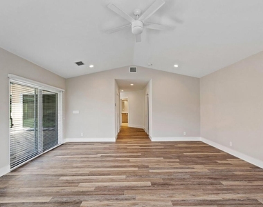 533 E Alexander Palm Road - Photo Thumbnail 26