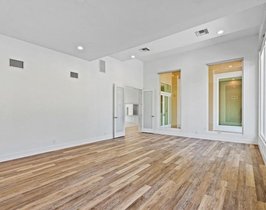 533 E Alexander Palm Road - Photo Thumbnail 25