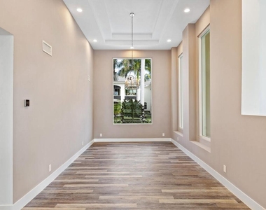 533 E Alexander Palm Road - Photo Thumbnail 16
