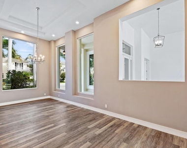 533 E Alexander Palm Road - Photo Thumbnail 15