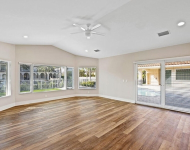 533 E Alexander Palm Road - Photo Thumbnail 27