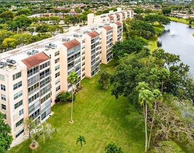 14623 Bonaire Boulevard - Photo Thumbnail 28