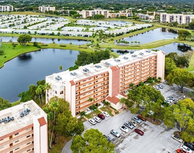 14623 Bonaire Boulevard - Photo Thumbnail 22