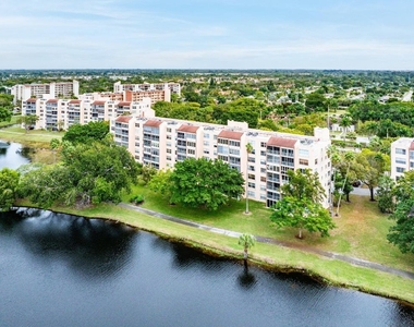 14623 Bonaire Boulevard - Photo Thumbnail 25