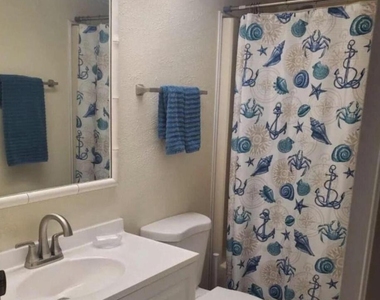 19418 Saddle Brook Court - Photo Thumbnail 16