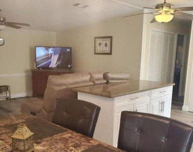 19418 Saddle Brook Court - Photo Thumbnail 9