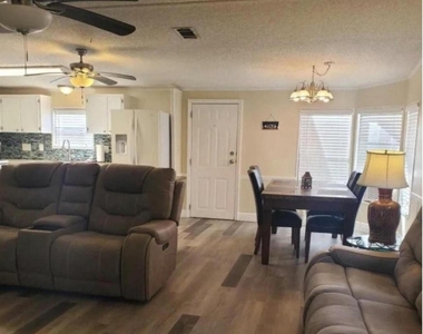 19418 Saddle Brook Court - Photo Thumbnail 10