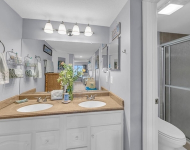 2400 S Ocean Drive - Photo Thumbnail 15
