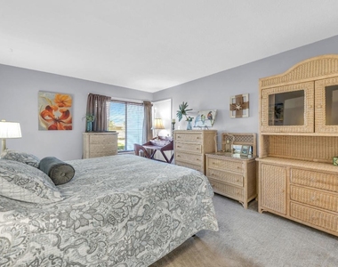 2400 S Ocean Drive - Photo Thumbnail 13
