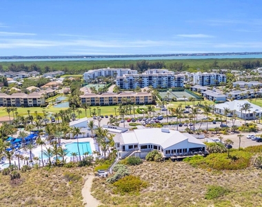 2400 S Ocean Drive - Photo Thumbnail 26