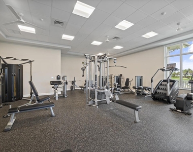 2400 S Ocean Drive - Photo Thumbnail 22