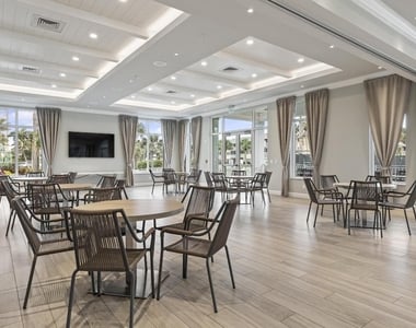 2400 S Ocean Drive - Photo Thumbnail 21