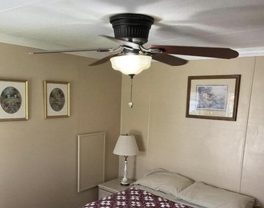 19124 Meadow Brook Court - Photo Thumbnail 6