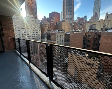 35th St and 3rd Ave - Photo Thumbnail 1