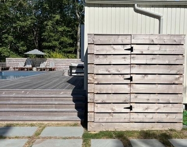 14 Park Circle - Photo Thumbnail 12