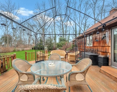 807 Union Avenue - Photo Thumbnail 8