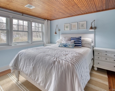 2100 Youngs Road - Photo Thumbnail 15
