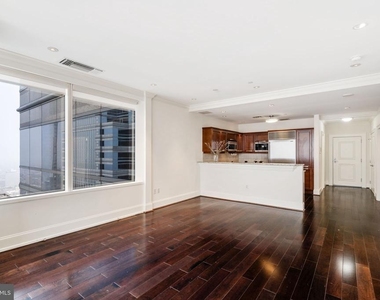 50 S 16th Street - Photo Thumbnail 6