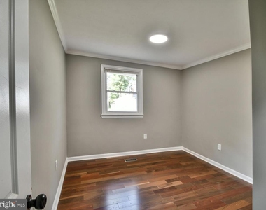 6918 Pine Valley Drive - Photo Thumbnail 26