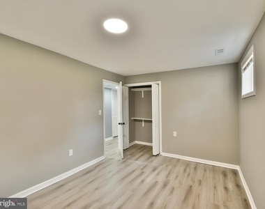 6918 Pine Valley Drive - Photo Thumbnail 45