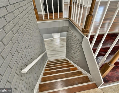 6918 Pine Valley Drive - Photo Thumbnail 32