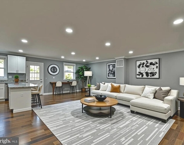 6918 Pine Valley Drive - Photo Thumbnail 5