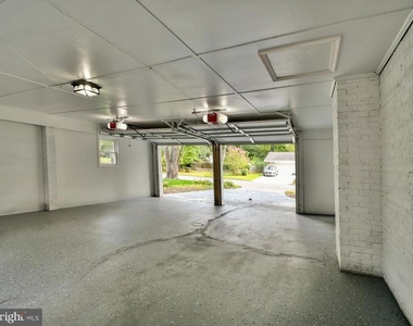 6918 Pine Valley Drive - Photo Thumbnail 54