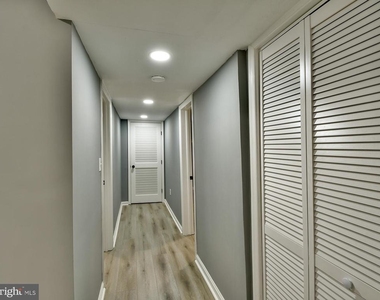 6918 Pine Valley Drive - Photo Thumbnail 42