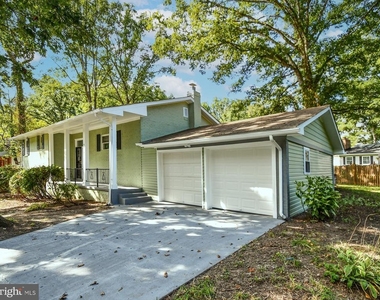 6918 Pine Valley Drive - Photo Thumbnail 2