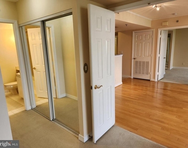 5809 Nicholson Lane - Photo Thumbnail 13