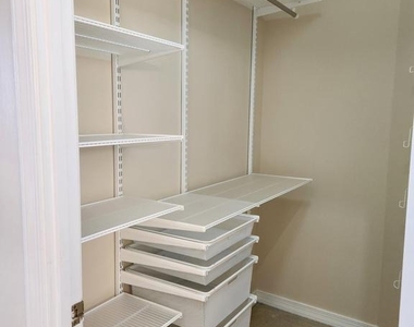 5809 Nicholson Lane - Photo Thumbnail 18