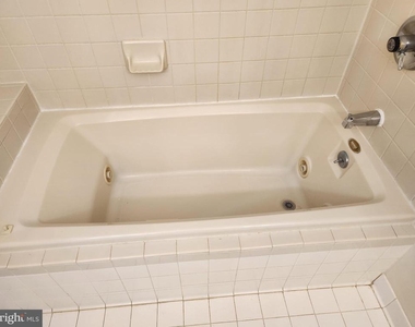 5809 Nicholson Lane - Photo Thumbnail 23