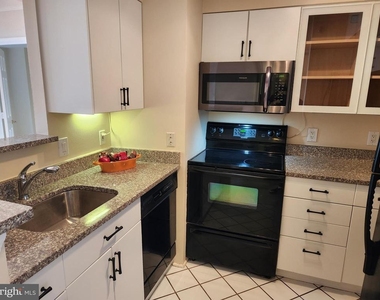 5809 Nicholson Lane - Photo Thumbnail 8
