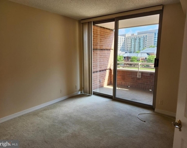 5809 Nicholson Lane - Photo Thumbnail 27