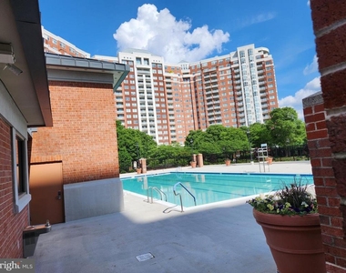 5809 Nicholson Lane - Photo Thumbnail 38