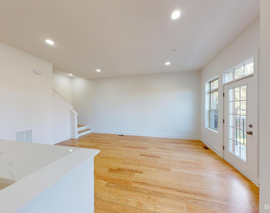 39803 Rockcrest Circle - Photo Thumbnail 2